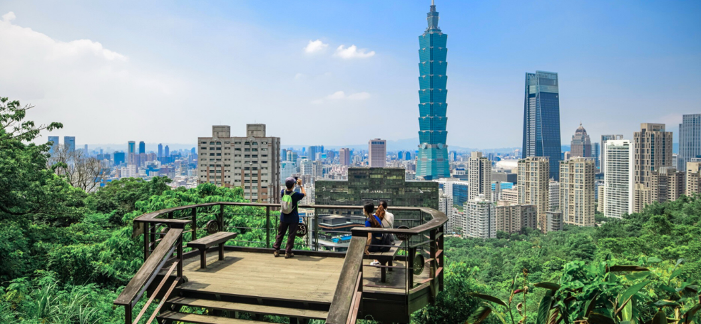 臺北大縱走串聯城市與山林，讓旅客在摩天大樓與自然綠意間體驗臺北的雙重魅力。