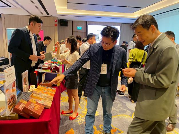 5. 台北業者帶來星馬旅客最愛的甜點伴手禮 。