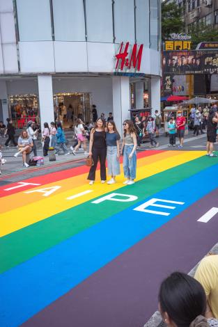 西門町知名地標「6號彩虹Rainbow Six」設立以來，已成為國內外旅客到訪西門町的熱門打卡點