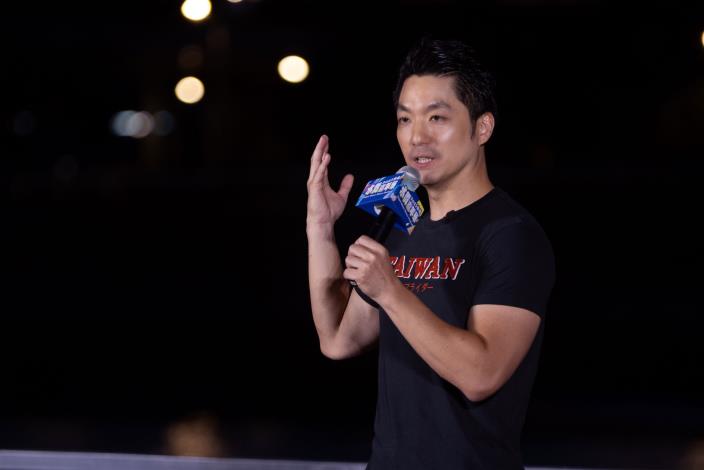 臺北市長蔣萬安親臨現場,為「2025台北水舞嘉年華」揭開序幕