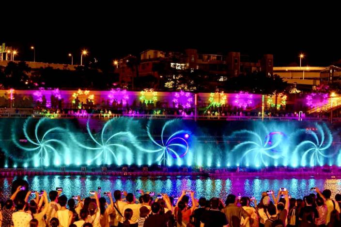 「2025台北水舞嘉年華」10／7起全面恢復展演