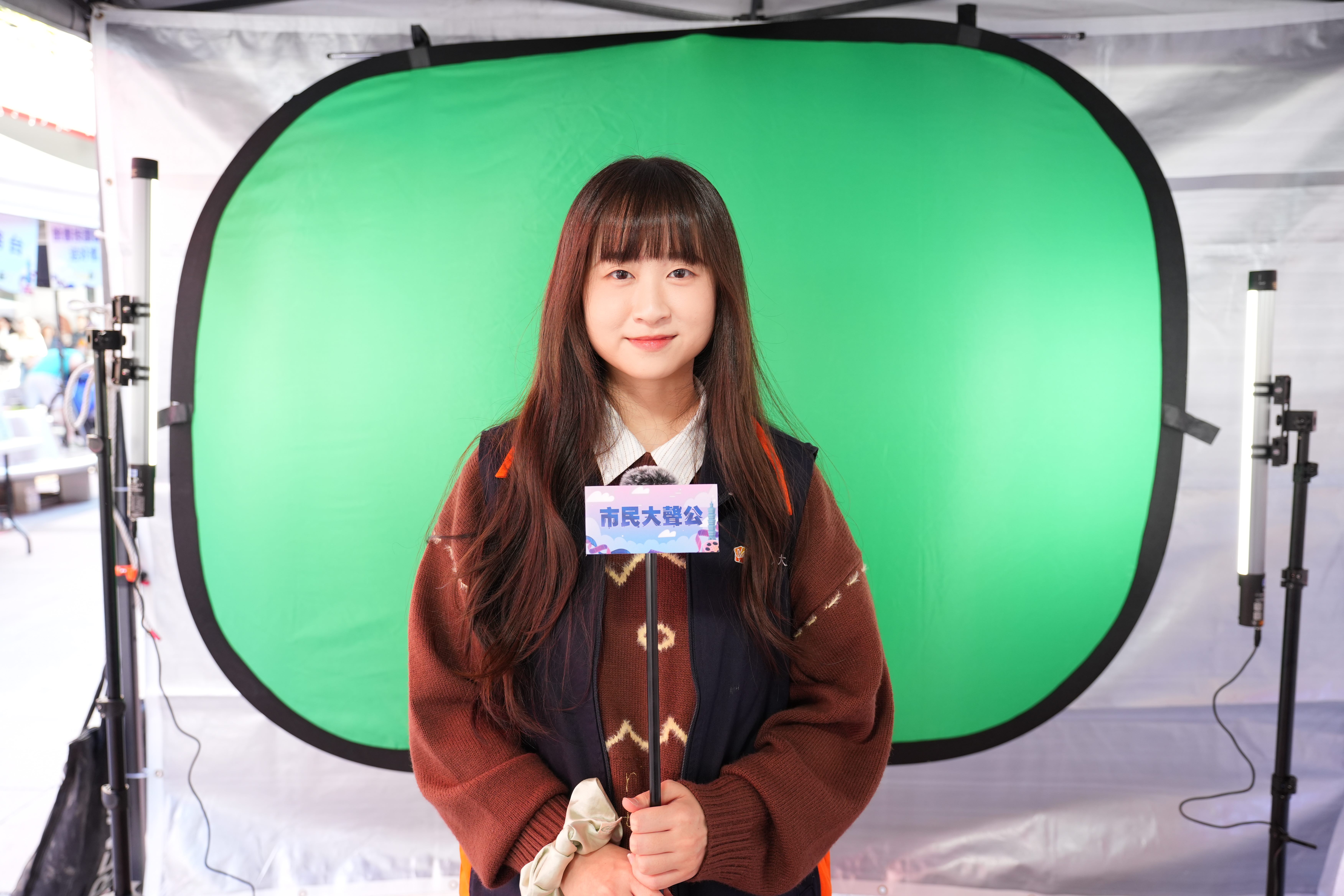 活動現場特別準備行動攝影棚讓民眾體驗一日新聞主播
