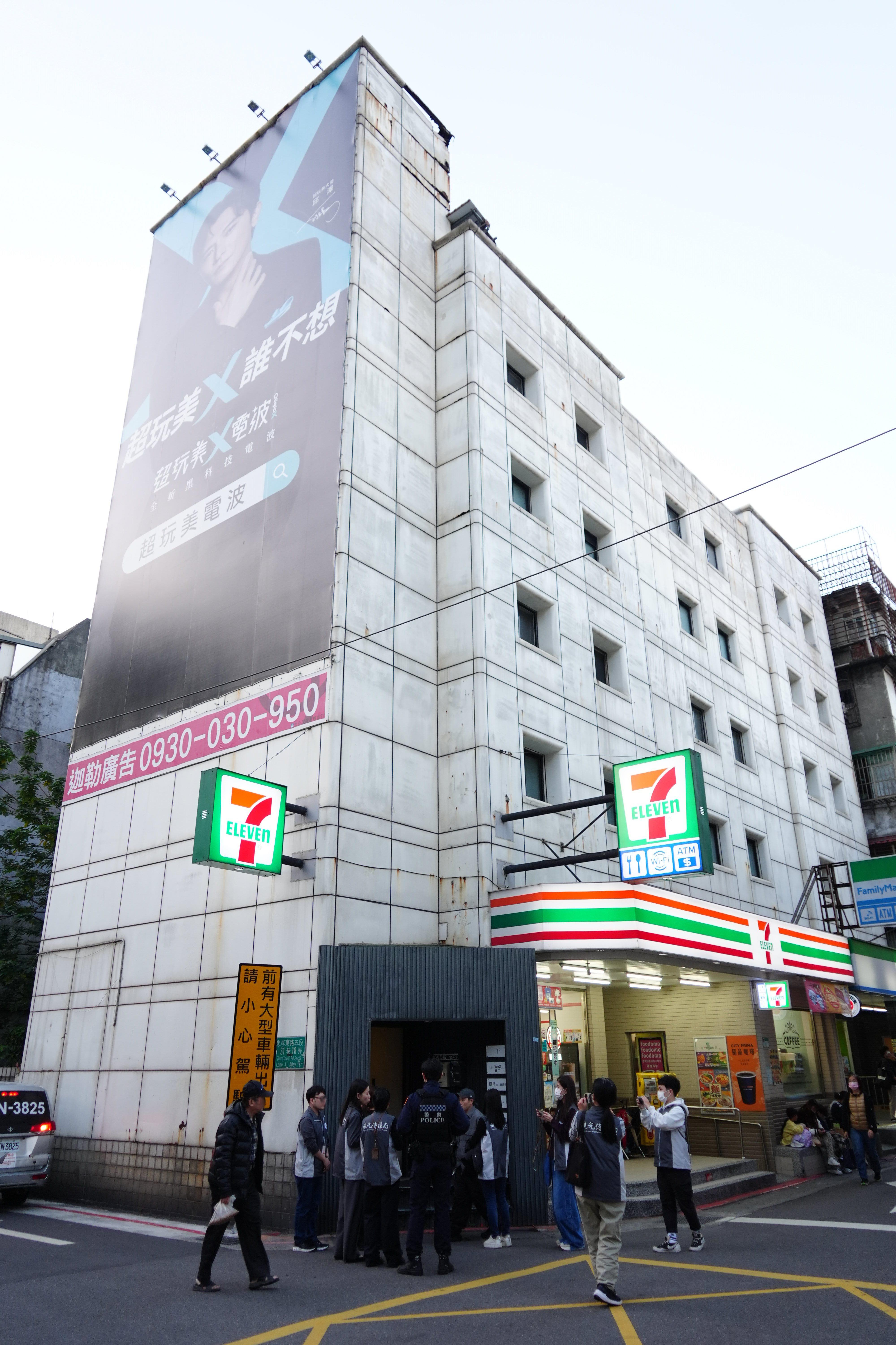 北市觀光傳播局於今年1月14日針對信義區一再違規經營的非法日租業者，執行斷水斷電措施