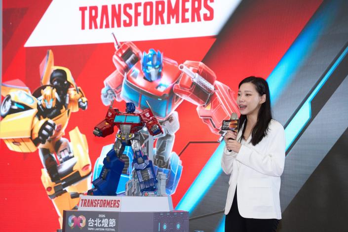 「2026台北燈節」首場記者會搶先曝光花博展區柯博文主燈。