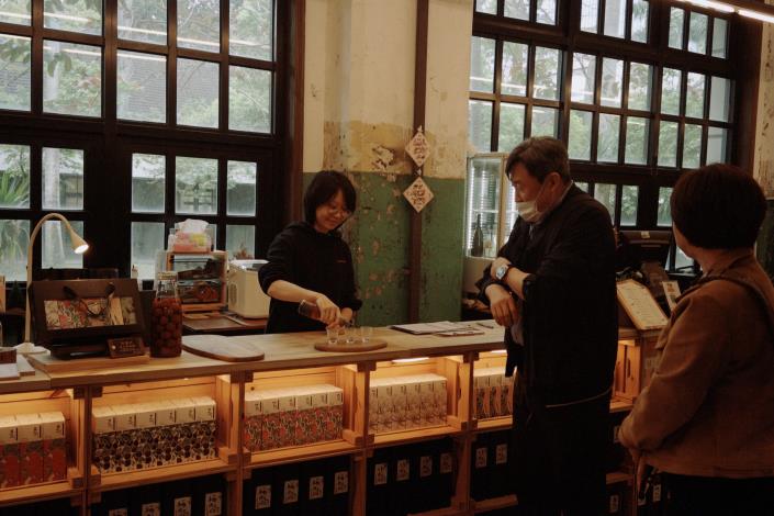 圖說2-旅遊業者透過實地踩點在包裝行程時可連動景點、住宿、餐飲，使旅遊行程內容更具吸引力及有商機