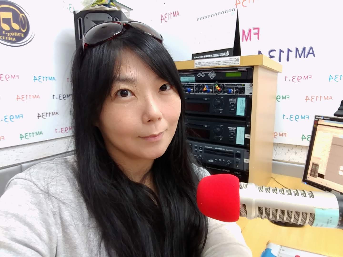 臺北廣播電臺節目《Lohas健康有約》從生活面向連結醫療保健，回應大眾關注議題。