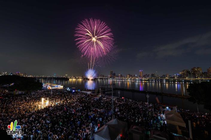2025大稻埕夏日節300秒主題煙火活動照片08