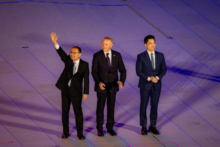 新北市長侯友宜（左）、國際壯年運動總會會長Sergey Bubka（中）、臺北市長蔣萬安（右）共同出席2025年雙北世壯運開幕典禮，象徵國際交流與雙北城市合作的深化(4)