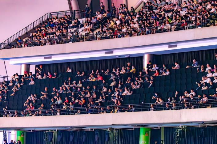 來自全球的貴賓與民眾齊聚一堂，共同見證2025年雙北世界壯年運動會開幕典禮盛況03