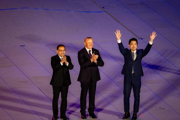 新北市長侯友宜（左）、國際壯年運動總會會長Sergey Bubka（中）、臺北市長蔣萬安（右）共同出席2025年雙北世壯運開幕典禮，象徵國際交流與雙北城市合作的深化(3)