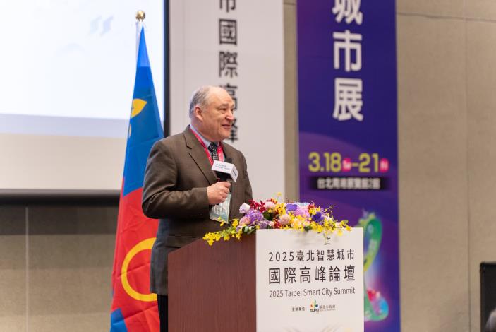 蒙哥馬利郡郡長何利基（Marc Elrich）致詞