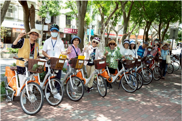 順利借用電輔車，準備出發！
