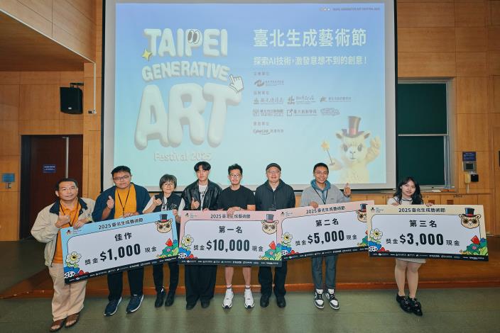 四格漫畫組-臺北我的運動城市得獎者與黃力卉評審(左3)、劉名勛評審(左4)及王新仁評審(右3)合影