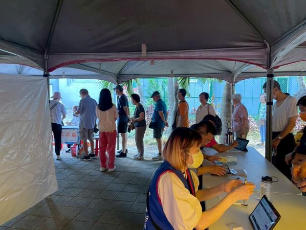 LINE_ALBUM_1141018 重陽 流感_251020_12