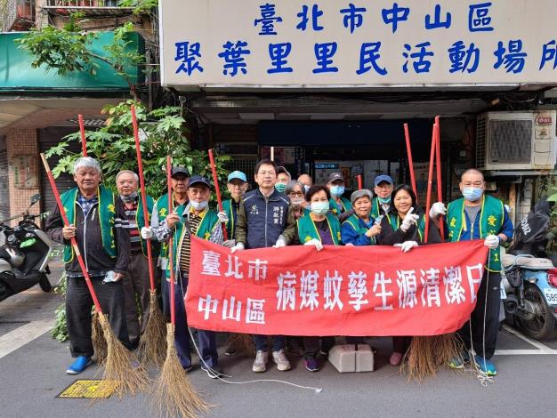 LINE_ALBUM_大掃除 112_1218_240105_3