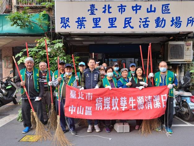 LINE_ALBUM_大掃除 112_1218_240105_4