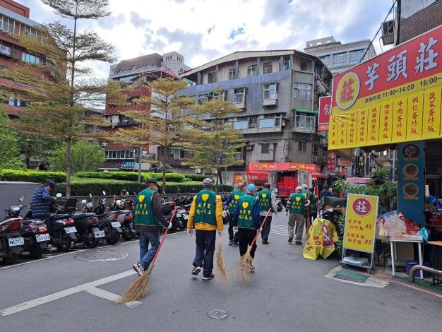 LINE_ALBUM_大掃除 112_1218_240105_5