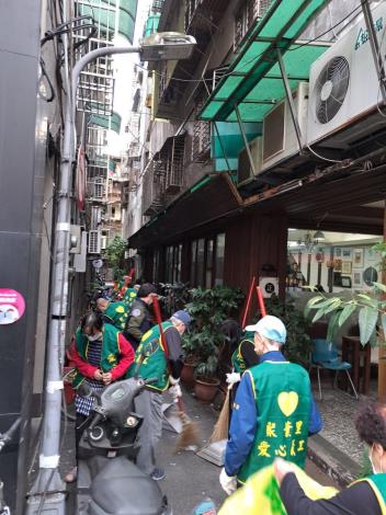 LINE_ALBUM_大掃除 112_1218_240105_8