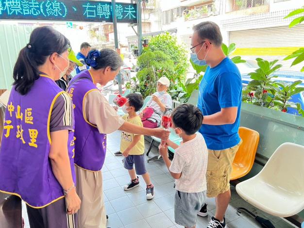 LINE_ALBUM_母親節113_240506_40