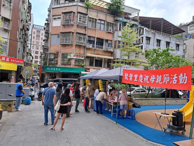 LINE_ALBUM_母親節 1130504_240506_28