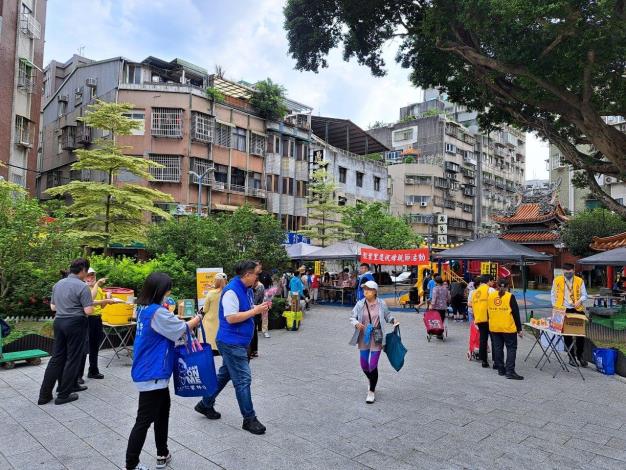 LINE_ALBUM_母親節 1130504_240506_18