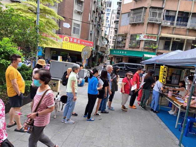 LINE_ALBUM_母親節 1130504_240506_22