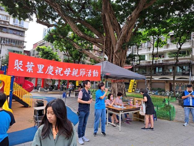 LINE_ALBUM_母親節 1130504_240506_12