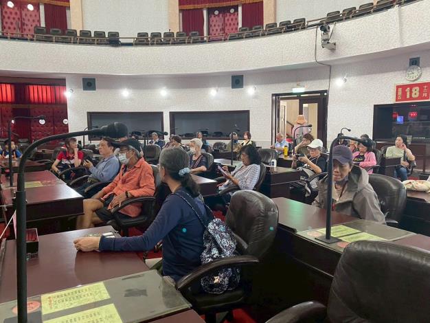 LINE_ALBUM_1140419_250422_40