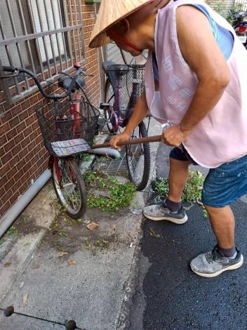 LINE_ALBUM_20251010百齡里清潔日_251016_37