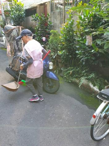 LINE_ALBUM_1141108百齡里清潔日_251111_40