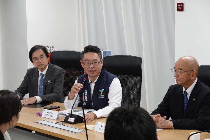 雙方就觀光教育議題深入對話.JPG
