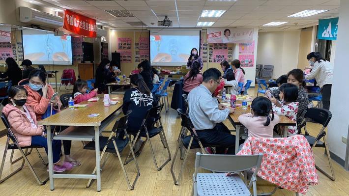 LINE_ALBUM_六合里-兒童節👧🏻👦🏻黏土DIY活動_230331_48