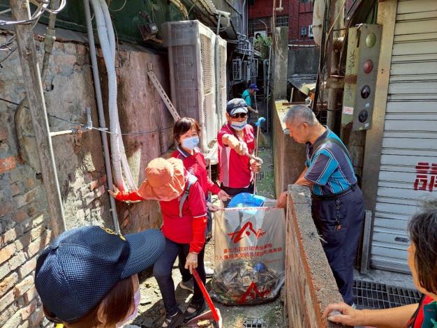 LINE_ALBUM_1140502清潔日_250502_7