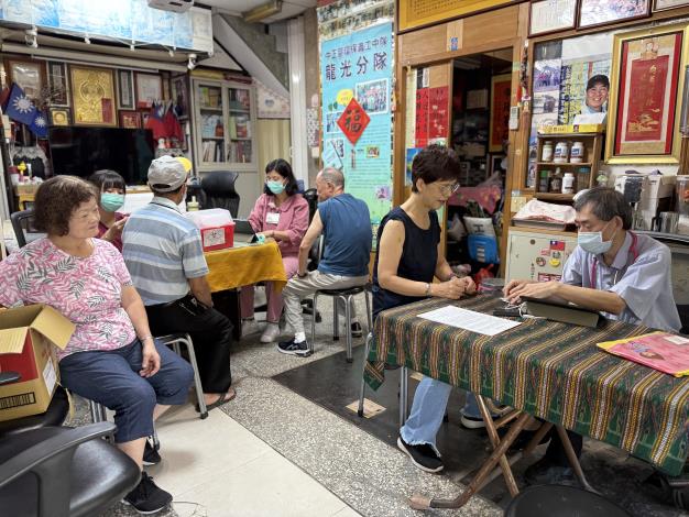 ADA9E7C2-A7EE-455A-AFEA-CD39B6C9AFFF_0