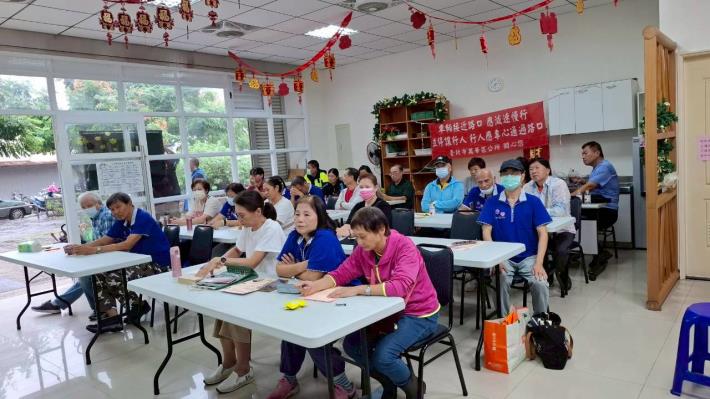 LINE_ALBUM_114年10月21日里鄰長工作會報_251107_60