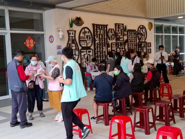 LINE_ALBUM_114／11／01，疫苗注射站_251105_12