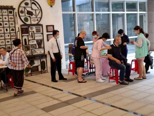 LINE_ALBUM_114／11／01，疫苗注射站_251105_21