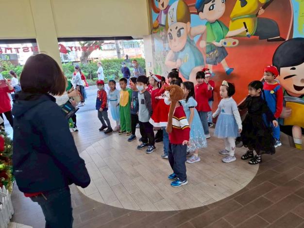 LINE_ALBUM_114／12／24聖誕節活動_251224_117