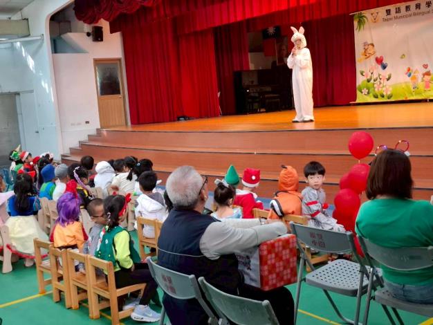 LINE_ALBUM_114／12／24聖誕節活動_251224_101