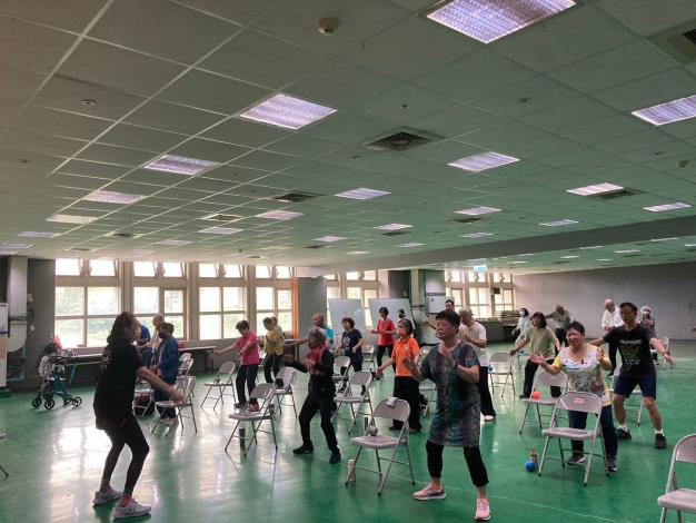 LINE_ALBUM_113年10月份樂齡運動_241021_22