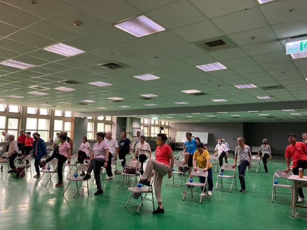 LINE_ALBUM_113年10月份樂齡運動_241021_15