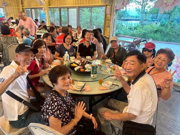 LINE_ALBUM_1140912-13 鄰長太平山2日_250915_6