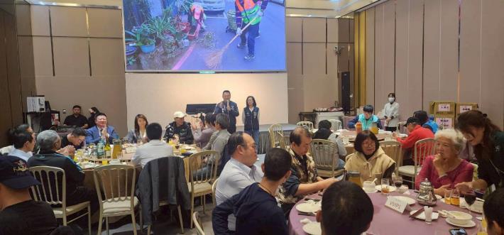 LINE_ALBUM_20251128 志工感恩餐會_251201_49