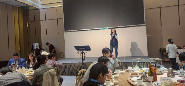 LINE_ALBUM_20251128 志工感恩餐會_251201_31