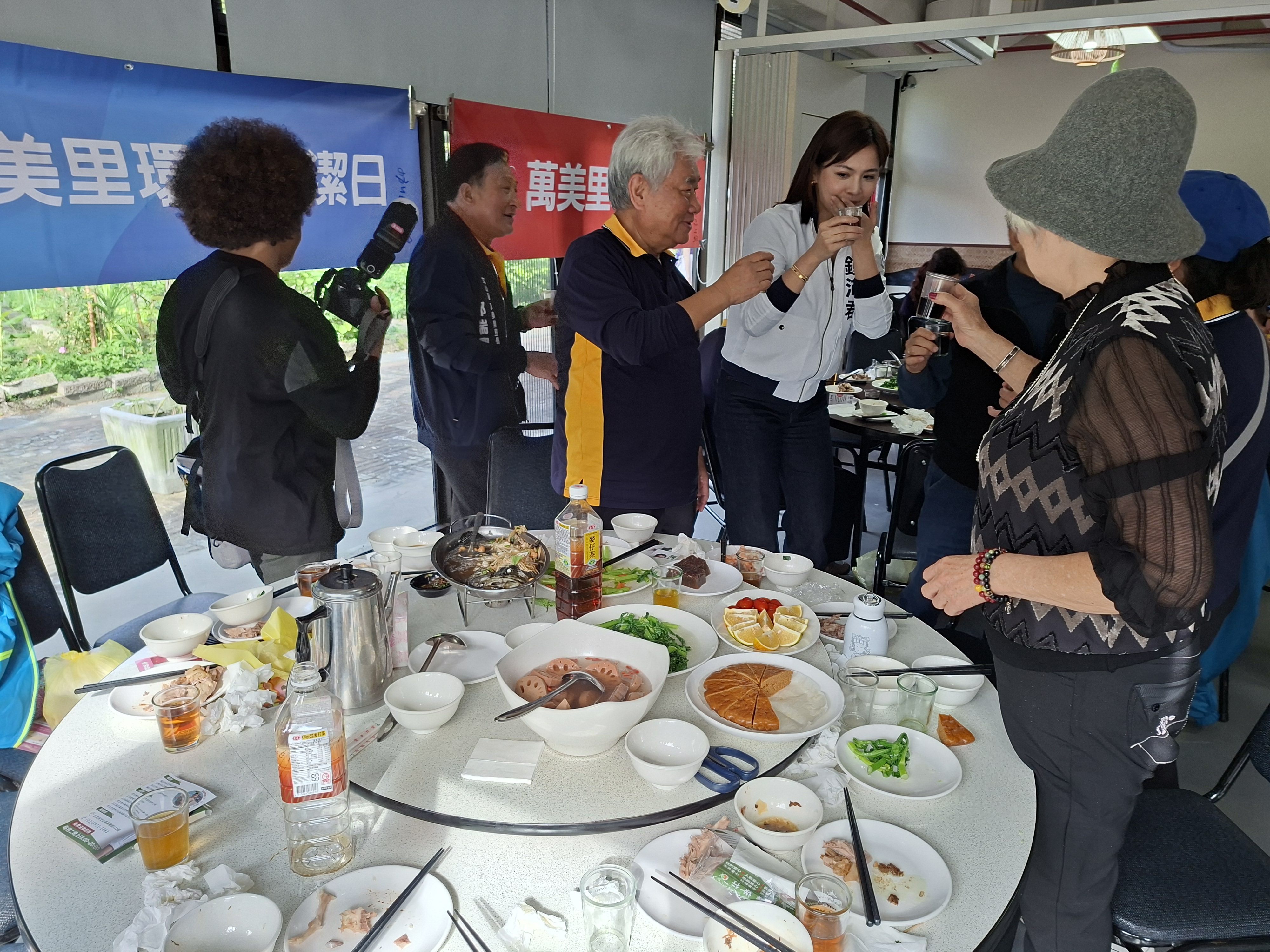 臺北市內湖區公所-里鄰花絮-萬美里歲末年終聚餐