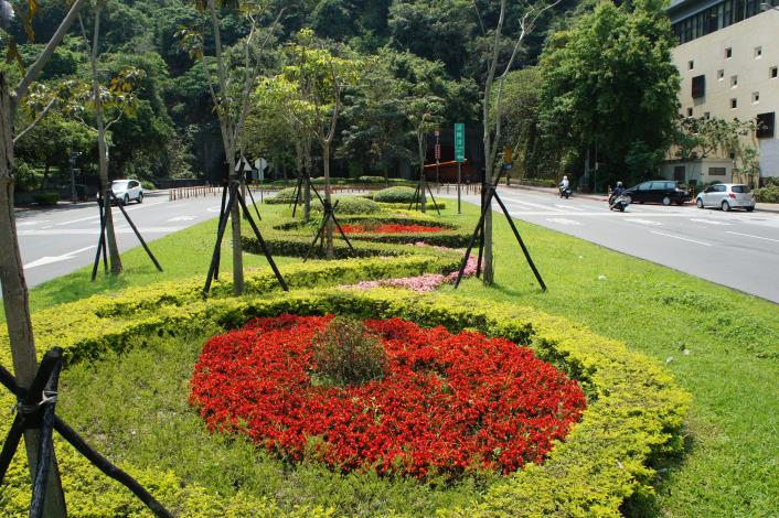 圖2-隧道出入口綠美化