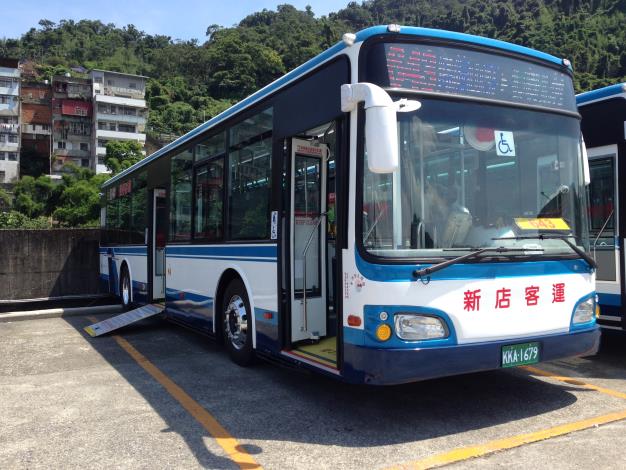  643路低地板公車