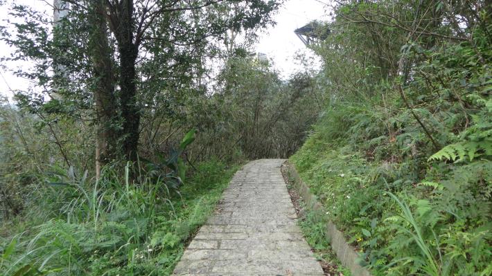 照片8　三玄宮步道可通往貓空纜車站