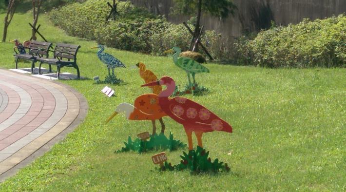 圖6捷運大湖公園站出口裝置藝術作品