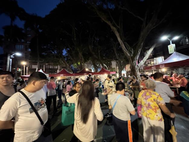 12096054-FD28-4C99-96BE-B83D67DB0905